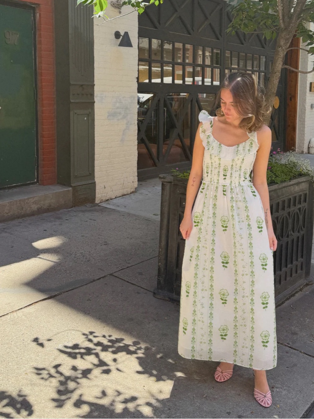 Hill House Home The Cambria Nap Dress in White/Green Arcadia Border Size Medium - Picture 3 of 9
